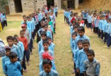 सुस्ताका विद्यार्थी भारतमा गएर पढ्न बाध्य