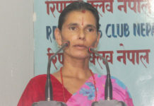 निर्मलाकी आमा भन्छिनः ‘न्याय नदिने भए हामीलाई गोली ठोकिदिए हुन्छ’