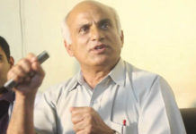 डा केसीको अनशन विरुद्ध जुलुस