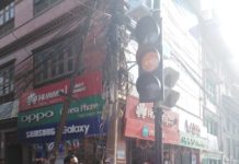 तीन स्थानमा ट्राफिक बत्ती जडान