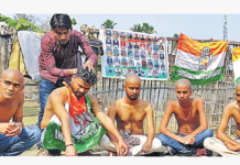 पुलवामाआक्रमणका मृतक सेनाको सम्मानमा मुस्लिम नेताले गरे कपाल मुन्डन, कतै प्रशंसा कतै आलोचना
