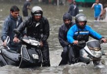 पर्खाल भत्किँदा १८ जनाको मृत्यु, जनजीवन अस्तव्यस्त