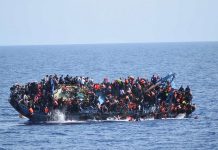 डुङ्गा दुर्घटनामा ८० व्यक्ति डुबेको शङ्का