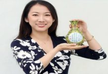 डेढ सय पर्ने फूलदानी ७ करोडमा बिक्याे