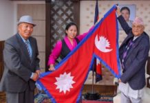 प्रधानमन्त्रीद्वारा हिमाल आरोही शेर्पालाई बिदाइ