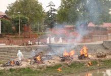 होसियार ! भयावह बन्दै कोरोना: प्रत्येक घण्टा नाै जनाको मृत्यु