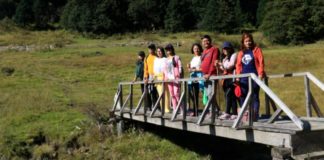 खप्तड राष्ट्रिय निकुञ्जमा आन्तरिक पर्यटक