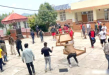 १२ ठाउँमा गोली चल्यो, निर्वाचन आयोग भन्छ शान्तिपूर्ण भयो !