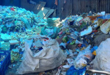 अझै महानगरले उठाएन सिहंदरबारकाे फोहोर