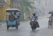 भारतकाे उत्तर प्रदेशमा वर्षाबाट कम्तीमा २२ जनाको मृत्यु