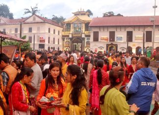 पशुपतिलगायत शिवालयहरुमा श्रद्धालुको घुइँचो