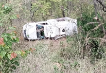 शव लिएर काठमाडौं आउँदै गरेको एम्बुलेन्स दुर्घटना