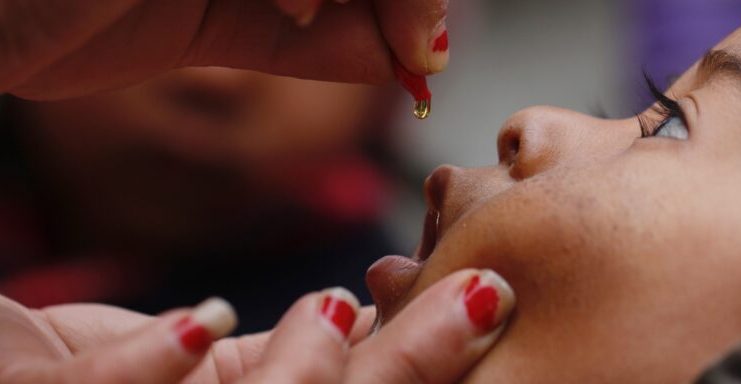 आज र भोलि बालबालिकालाई भिटामिन ‘ए’ र जुकाको औषधि खुवाउँदै