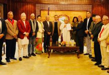 सर्वपक्षीय सम्मेलन माग गर्दै प्रधानमन्त्रीलाई ज्ञापन पत्र