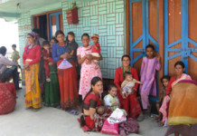 उपचार गर्ने ठाउँ नहुँदा खुला आकासमुनि