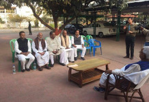 राष्ट्रिय स्वाधीनता खतरा उन्मुख