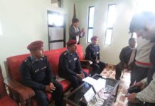 अबैध भारतीय रूपैया १२ लाख ७० हजार सहित २ जना पक्राउ