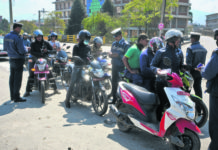 ट्राफिक नियम पालनामा कडाइ, नौ हजार सवारीसाधन कारवाहीमा