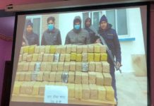 चरेस सहित भारतीय नागरिक पक्राउ