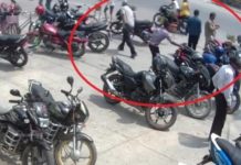 मोटरसाइकल चोरेर लैजादै गर्दा पक्राउ