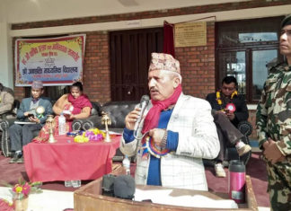 पार्टी सदस्यता लिएका शिक्षकबाट पठनपाठन सुधार असम्भव : मन्त्री पोखरेल