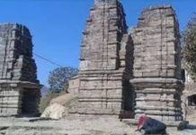 पाण्डवका देवल जीर्ण बन्दै