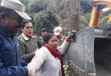 जनप्रतिनिधिकै घरमा डोजर