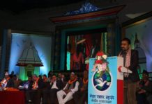 पत्रकारले विचार र अन्तरवार्ता लिन लुक्दै जानुपर्ने कस्तो गणतन्त्र हो ?