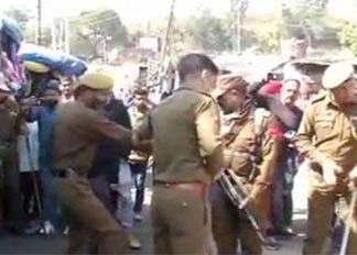 व्यस्त बस स्टेशनभित्र बम विस्फोट