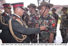 प्रधानसेनापतिद्वारा प्रकृति संरक्षण पदक प्रदान