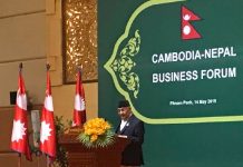 कम्बोडियालीलाई नेपालमा लगानी गर्न आग्रह गर्दै प्रधानमन्त्री ओली