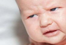 ट्याक्सीमा छुट्यो बच्चा