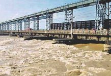 कोशी उच्च बाँधसम्बन्धी बैठक: आ–आफ्नै अडानका कारण बिनानिष्कर्ष टुंगियो