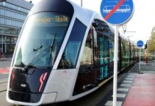 यातायात चढ्दा भाडा छुट भएकाे देश