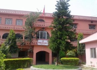 जिल्ला अदालतका कर्मचारी दुई लाख घुस सहित रंगेहात पक्राउ