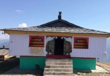 हरेक १२ वर्षमा चट्याङ पर्ने अनौठो मन्दिर