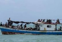 समूद्रमा कम्तिमा २४ रोहिंग्या आप्रवासी डुबेको आशङ्का