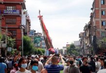 आज दिउँसो तीन रातो मच्छिन्द्रनाथको रथ तानिदै