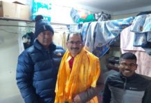 नख्खु कारागारमा खानेपानीमन्त्रीले विप्लप नेता ओलीलाई भेटे