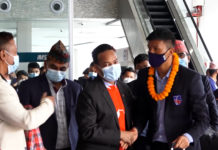 नेपाली फुटबल टोलीलाई खेलकुद मन्त्री गहतराज गरे स्वागत