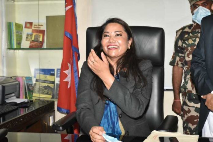 minister-ramkumari-jhakri-2