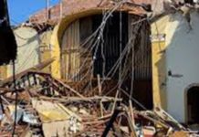 हजार वर्ष पुरानो चर्च आँधीले सेकेन्डमा ध्वस्त