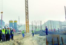 संसद्को पाँच बर्से कार्यकाल सकिन अझै एक वर्ष बाँकी