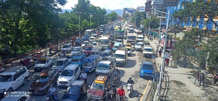 kathmandu-traffic-jam
