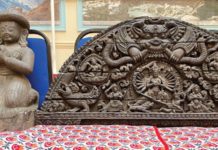 नेपालबाट हराएकाे प्राचीन मूर्ति दुई मूर्ति बेलायतले हस्तान्तरण