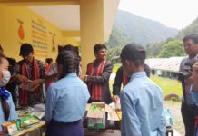 सेयरिङ लभ नेपालद्वारा विद्यार्थीलाई स्टेशनरी सामाग्री सहयोग प्रदान