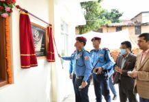 प्रहरी महानिरीक्षक धिरजबाट त्रिपुरेश्वरमा नवनिर्मित भवनहरूको उद्घाटन