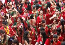 नजिकिँदै तीज : टाढिदै मौलिकता, मौलाउँदै विकृति