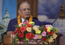 प्रतिगमनको खतरा कायम रहँदासम्म गठबन्धनलाई पूर्णरुपमा अगाडि बढाउनुपर्नेछ : अध्यक्ष दाहाल सत्तारुढ गठबन्धनले मंगलबार ललितपुरमा आयोजना गरेको अगुवा कार्यकर्ता भेलालाई सम्बोधन गर्नुहुँदै नेकपा (माओवादी केन्द्र)का अध्यक्ष पुष्पकमल दाहाल। तस्बिर : केशब गुरुङ