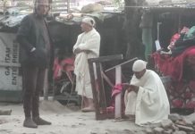 बाग्मतीमा रहेको सुकुम्बासी बस्ती हटाउन पुगेको टोलीमाथि स्थानीयहरु हतियारसहित प्रतिकारमा उत्रे